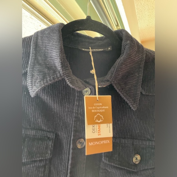 Dresse never worn. - Picture 6 of 6